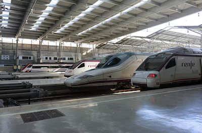Spain rail system features mid-distance high speed trains