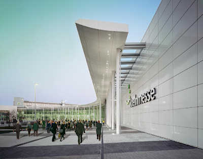 Koelnmesse is one of the only major European exhibition centers with a genuine inner-city address ©Koelnmesse